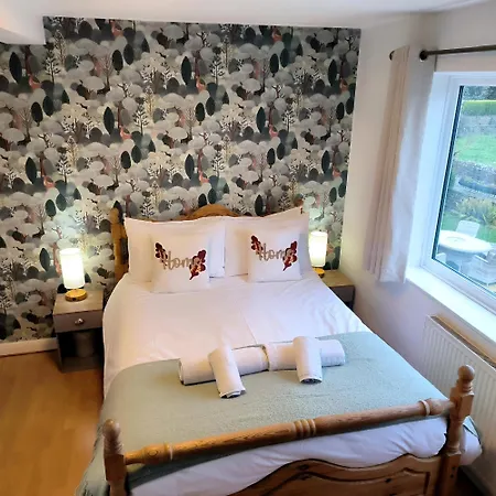 Meadow Rise Guest House-3